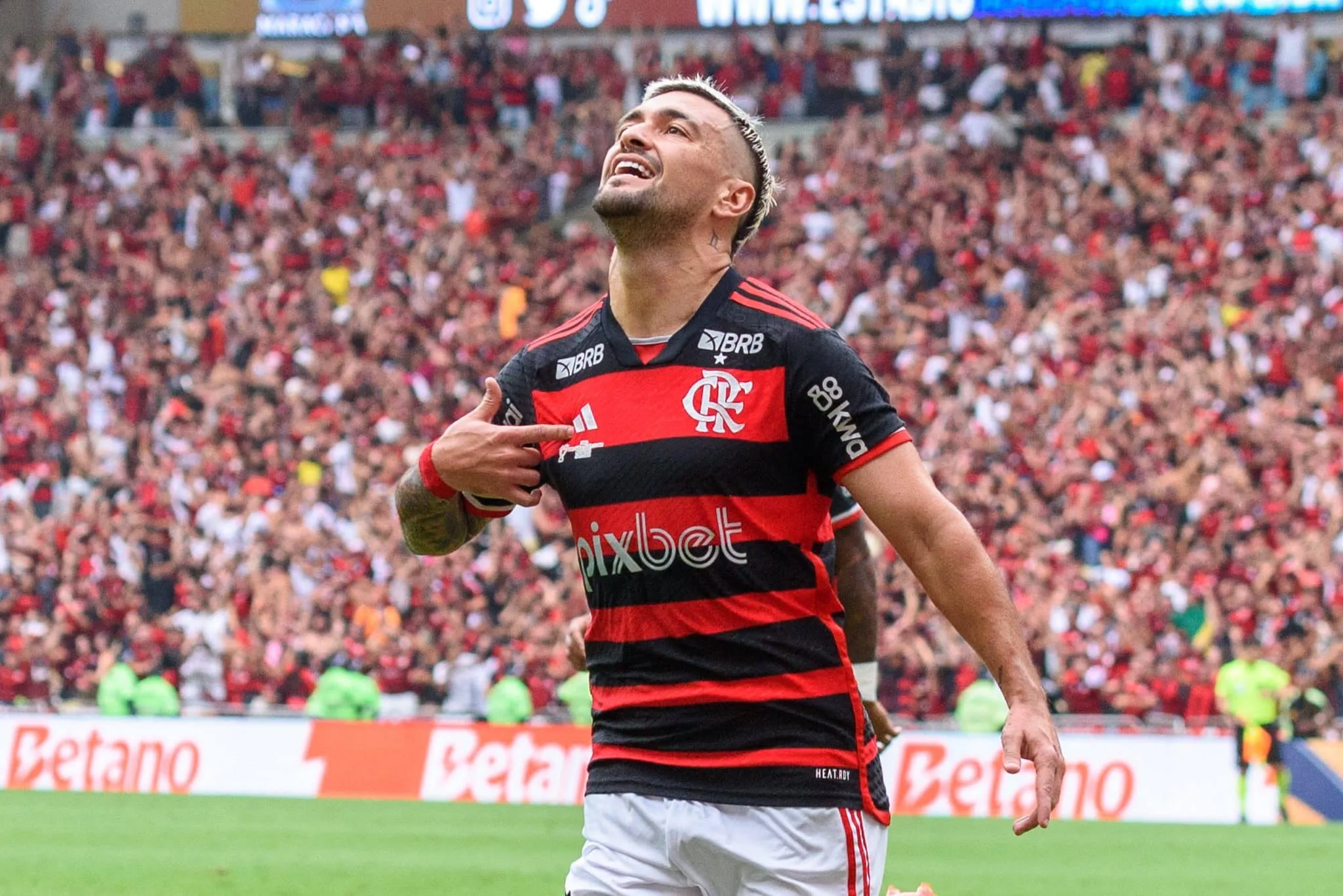 Faturamento acima de R$ 1 bilh&atilde;o do Flamengo o coloca maior que ligas sul-americanas