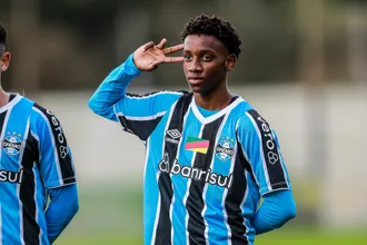 Chelsea fecha com &lsquo;novo Neymar&rsquo;, revela&ccedil;&atilde;o do Gr&ecirc;mio