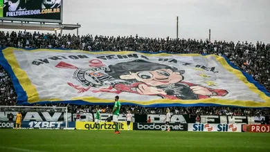 A torcida do Corinthians homenageou Ayrton Senna nos 25 anos sem o eterno campe&atilde;o
