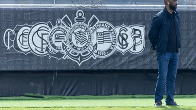 Como Corinthians se aproximou de acerto com dupla sul-americana &lsquo;boa e barata&rsquo;?