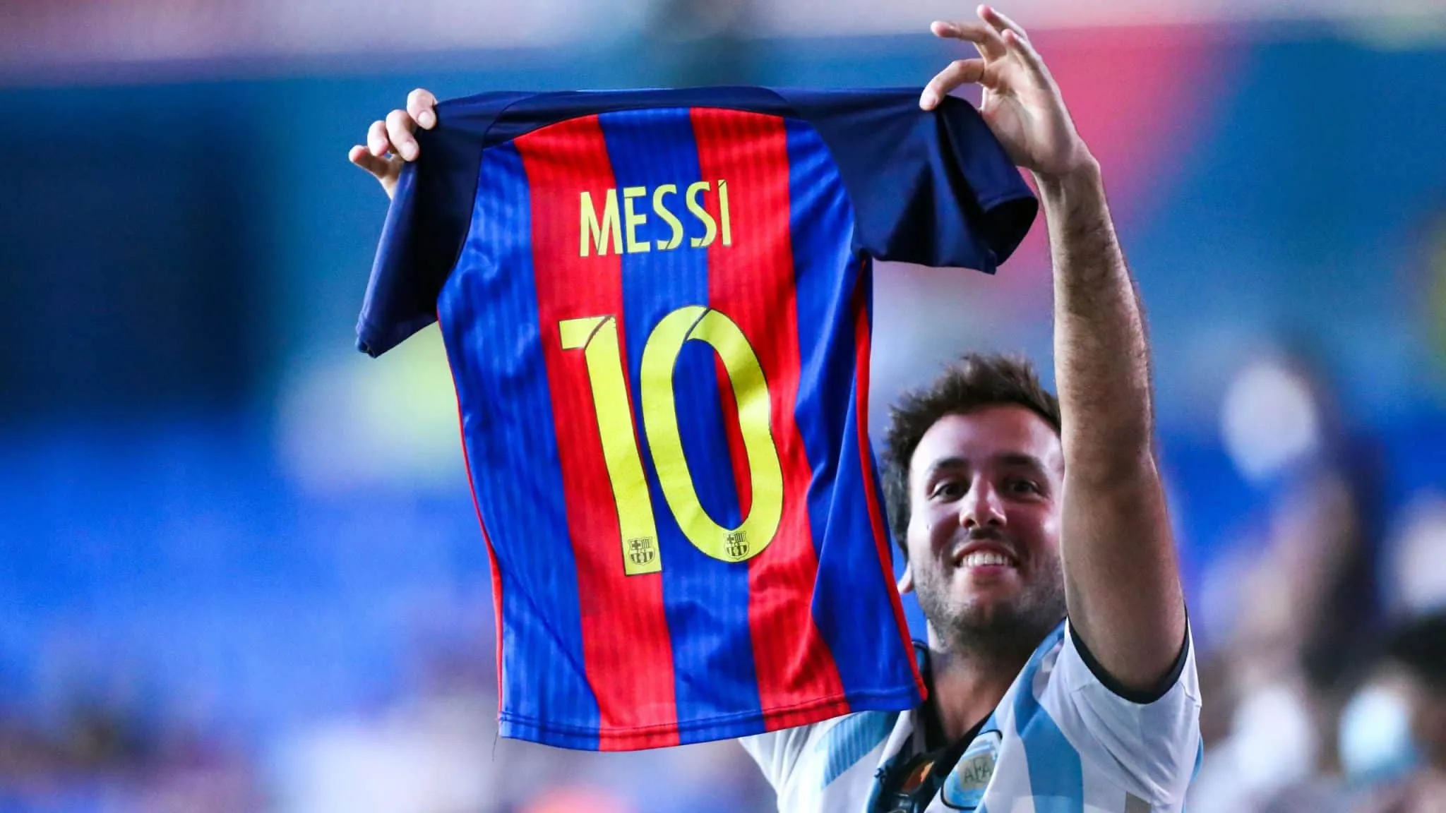Barcelona confirma contato para recontratar Messi e Xavi compara: &ldquo;Seria como Michael Jordan&rdquo;