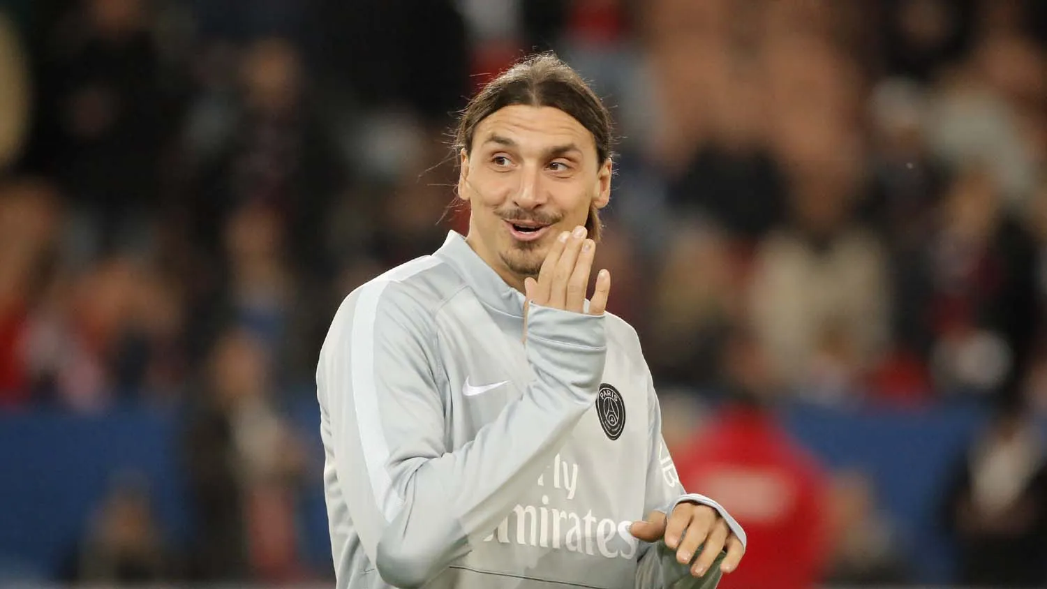 Ibrahimovic reserva a principal pra&ccedil;a de Malm&ouml; para ningu&eacute;m perder sua volta para casa