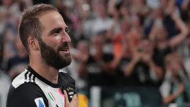 Apesar da quarentena, Juve permitiu viagem de Higua&iacute;n e outros jogadores ap&oacute;s testarem negativo