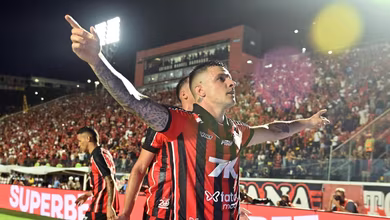 Choque de estilos exp&otilde;e efic&aacute;cia do Vit&oacute;ria e falhas que complicam Bahia