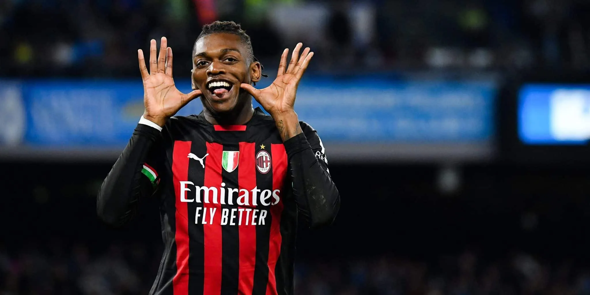 Milan fere um irreconhec&iacute;vel Napoli fora de casa e ganha moral para duelo na Champions
