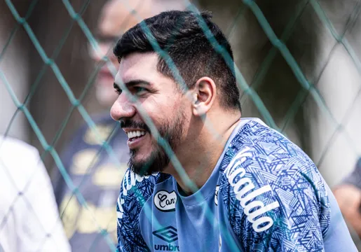 Com m&aacute; fase de Braz&atilde;o, Jo&atilde;o Paulo pode voltar ao gol do Santos em 2024?