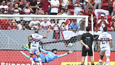 Corinthians precisa superar desempenho vexat&oacute;rio como visitante para sair do Z4