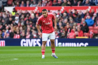 Murillo at&eacute; tenta, mas Forest fica no empate e v&ecirc; tens&atilde;o por rebaixamento aumentar