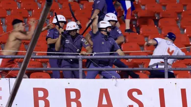 21 torcedores do Nacional-URU s&atilde;o detidos ap&oacute;s briga em jogo do S&atilde;o Paulo no MorumBIS