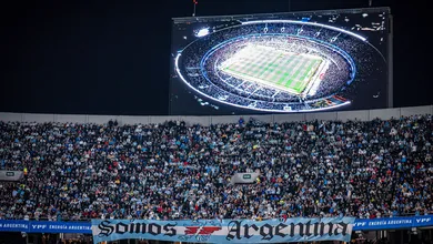 Argentinos festejam &lsquo;morte do Brasil&rsquo; em goleada com Monumental longe de ser caldeir&atilde;o