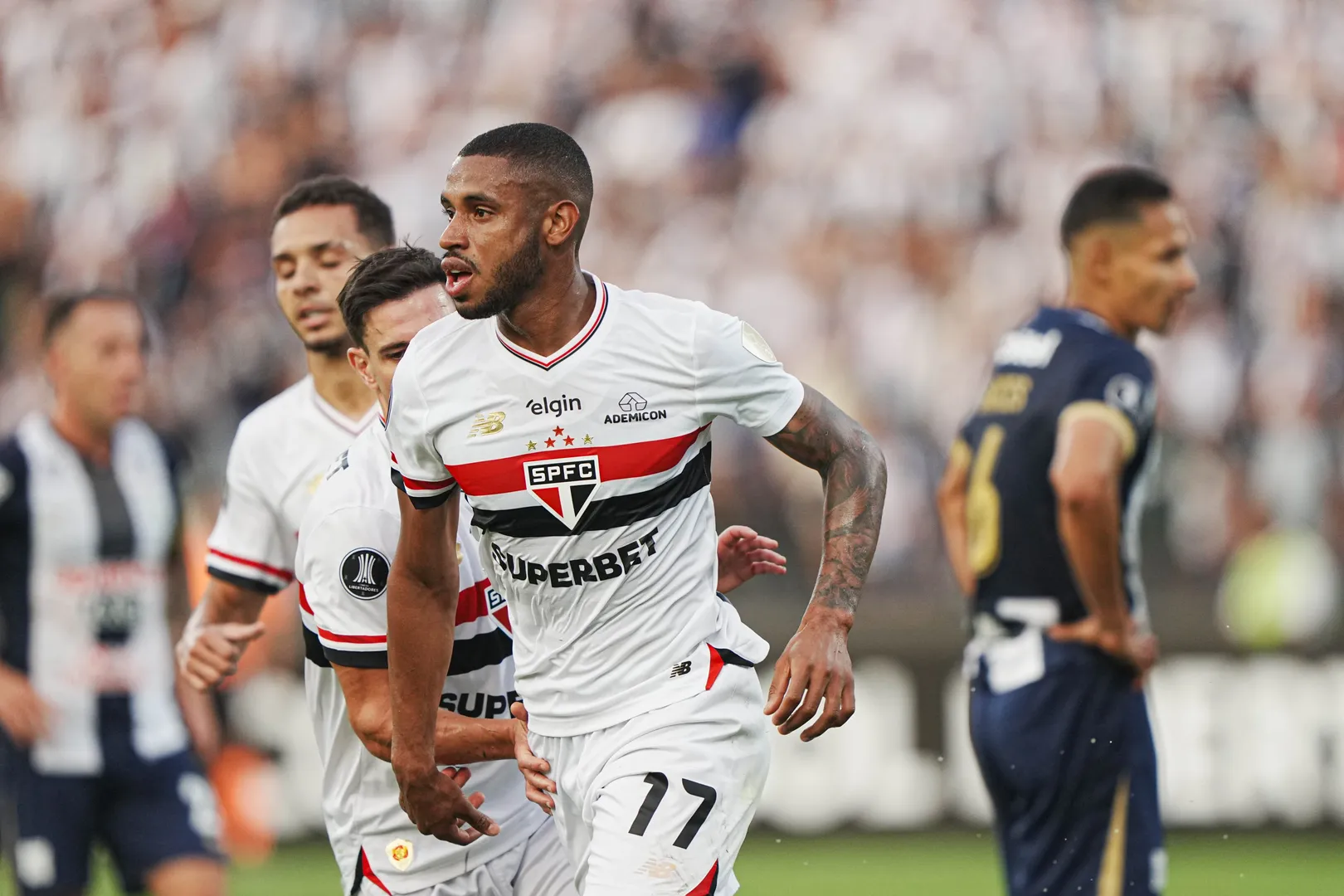 Andr&eacute; Silva marcou o gol da vit&oacute;ria do S&atilde;o Paulo sobre o Alianza Lima