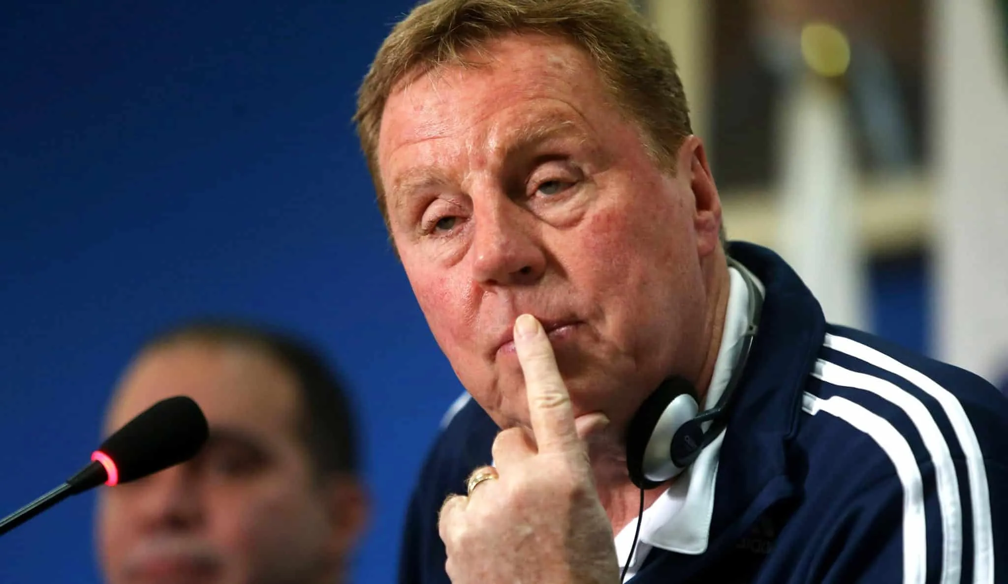 Redknapp: &ldquo;N&atilde;o importa qu&atilde;o inteligente seja o pr&oacute;ximo t&eacute;cnico do Tottenham, &eacute; preciso trazer bons jogadores&rdquo;