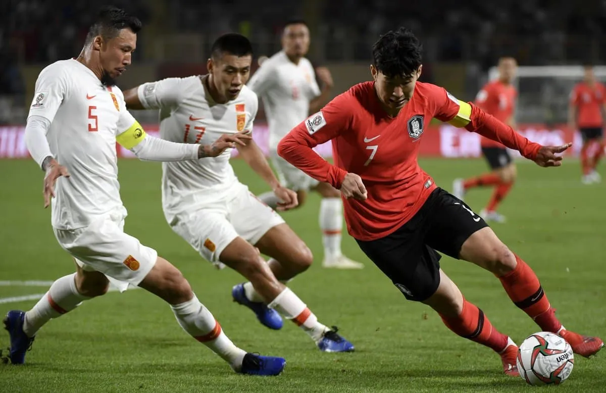 Son finalmente chegou &agrave; Copa da &Aacute;sia e j&aacute; fez a diferen&ccedil;a na vit&oacute;ria da Coreia do Sul sobre a China