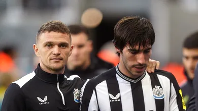 Newcastle vai aproveitar Tonali ao m&aacute;ximo enquanto pode: suspenso, mas n&atilde;o oficialmente, ele joga s&aacute;bado