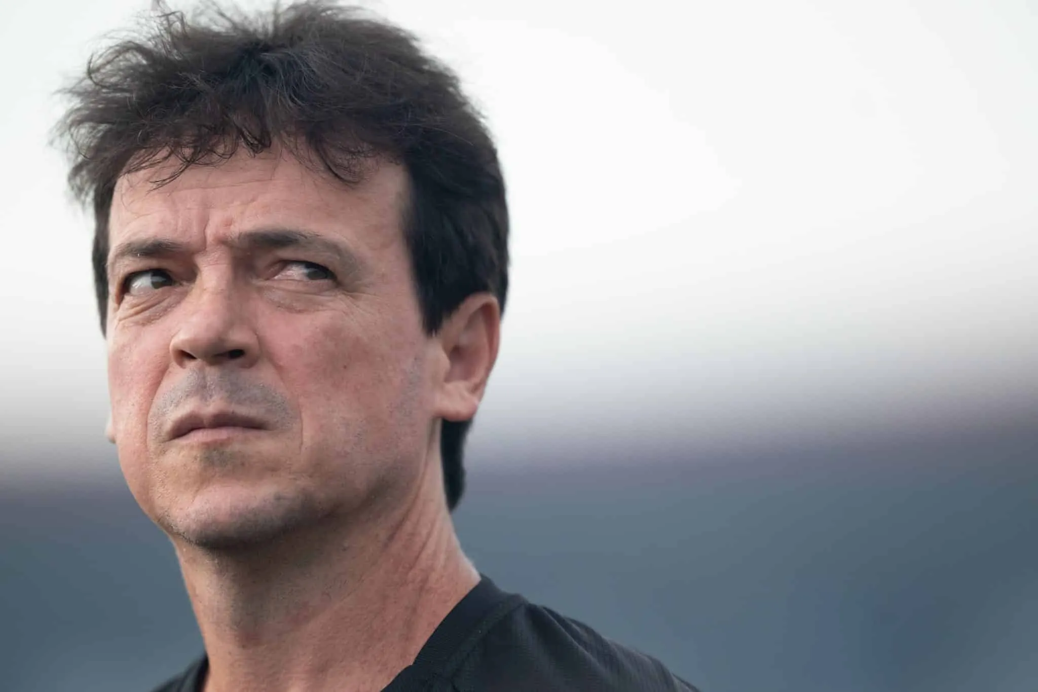 Acabou o encanto? Vasco de Diniz vai do c&eacute;u ao inferno ao sofrer terceira pancada seguida