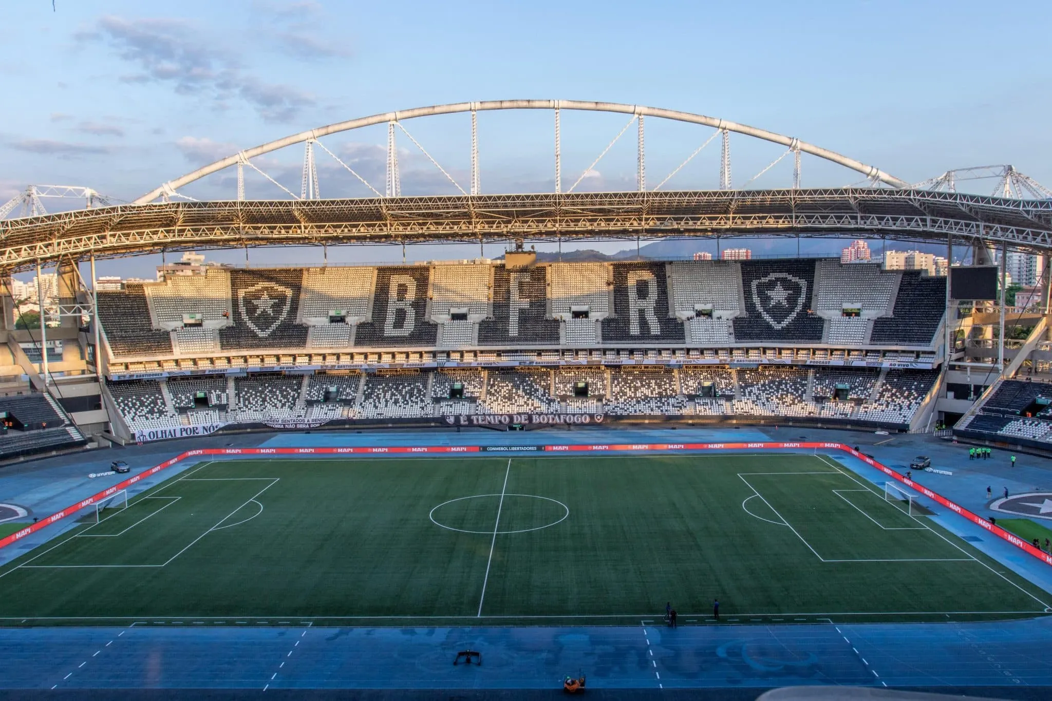 Log&iacute;stica irrita Pe&ntilde;arol e Conmebol atrasa in&iacute;cio de jogo com o Botafogo