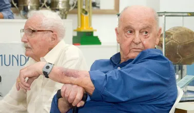 A outra ta&ccedil;a de Minelli: Taubat&eacute; homenageia lend&aacute;rio treinador por seu &uacute;nico t&iacute;tulo nos tempos de jogador