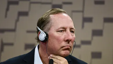 Depois de Leila Pereira, John Textor tamb&eacute;m pede desculpas para Pedrinho