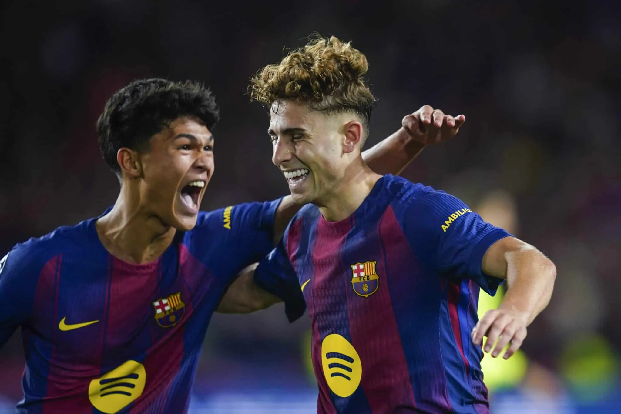 Brilho de La Masia garante goleada do Barcelona na Champions e empolga para El Cl&aacute;sico
