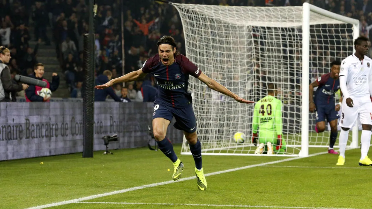 PSG n&atilde;o tinha Neymar, mas nem fez falta: Cavani foi goleador e decisivo contra o Nice