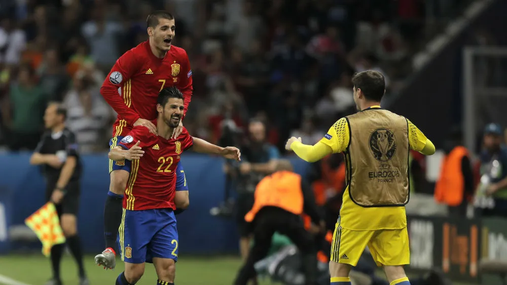 Morata e Nolito lideram vit&oacute;ria da Espanha pelo placar mais el&aacute;stico da Euro