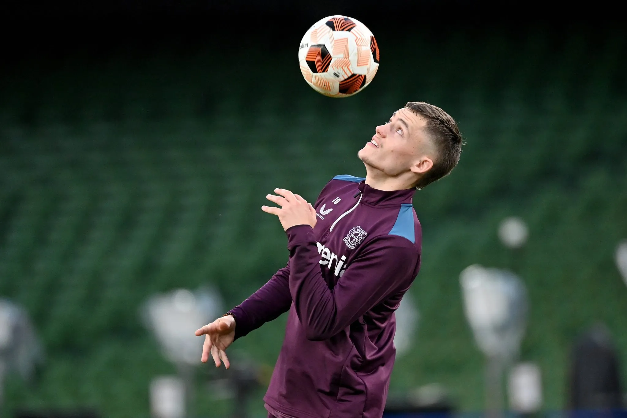 Florian Wirtz durante treinamento do Bayer Leverkusen (Foto: IMAGO / Jan Huebner)