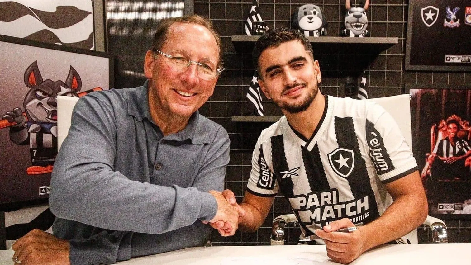 Por que meia franc&ecirc;s est&aacute; de sa&iacute;da do Botafogo um m&ecirc;s ap&oacute;s ser contratado?