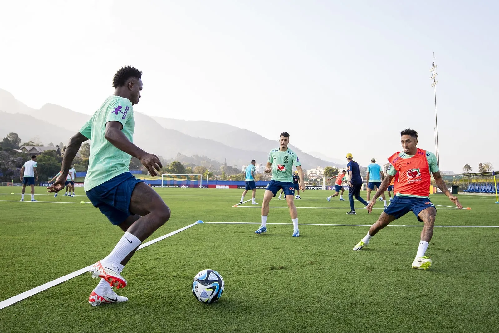 Brasil ter&aacute; que ser Brasil para superar o faltoso estilo de jogo da Col&ocirc;mbia em Barranquilla
