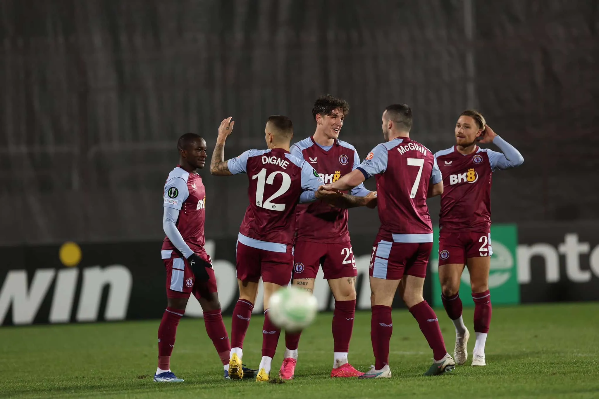 Resum&atilde;o da Conference: Viktoria Plzeň deu mais um show e Aston Villa, Fiorentina e Fenerbah&ccedil;e v&atilde;o &agrave;s oitavas