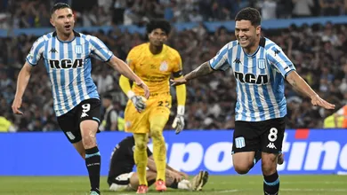 Garro vira vil&atilde;o, Corinthians n&atilde;o aproveita dupla em alta e cai para o Racing na Sul-Americana