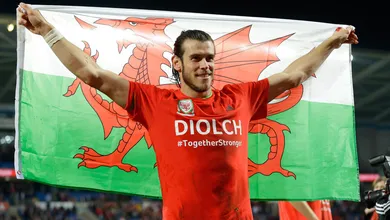 Bale diz que foi consultado para defender a Inglaterra: &ldquo;A conversa durou um segundo&rdquo;