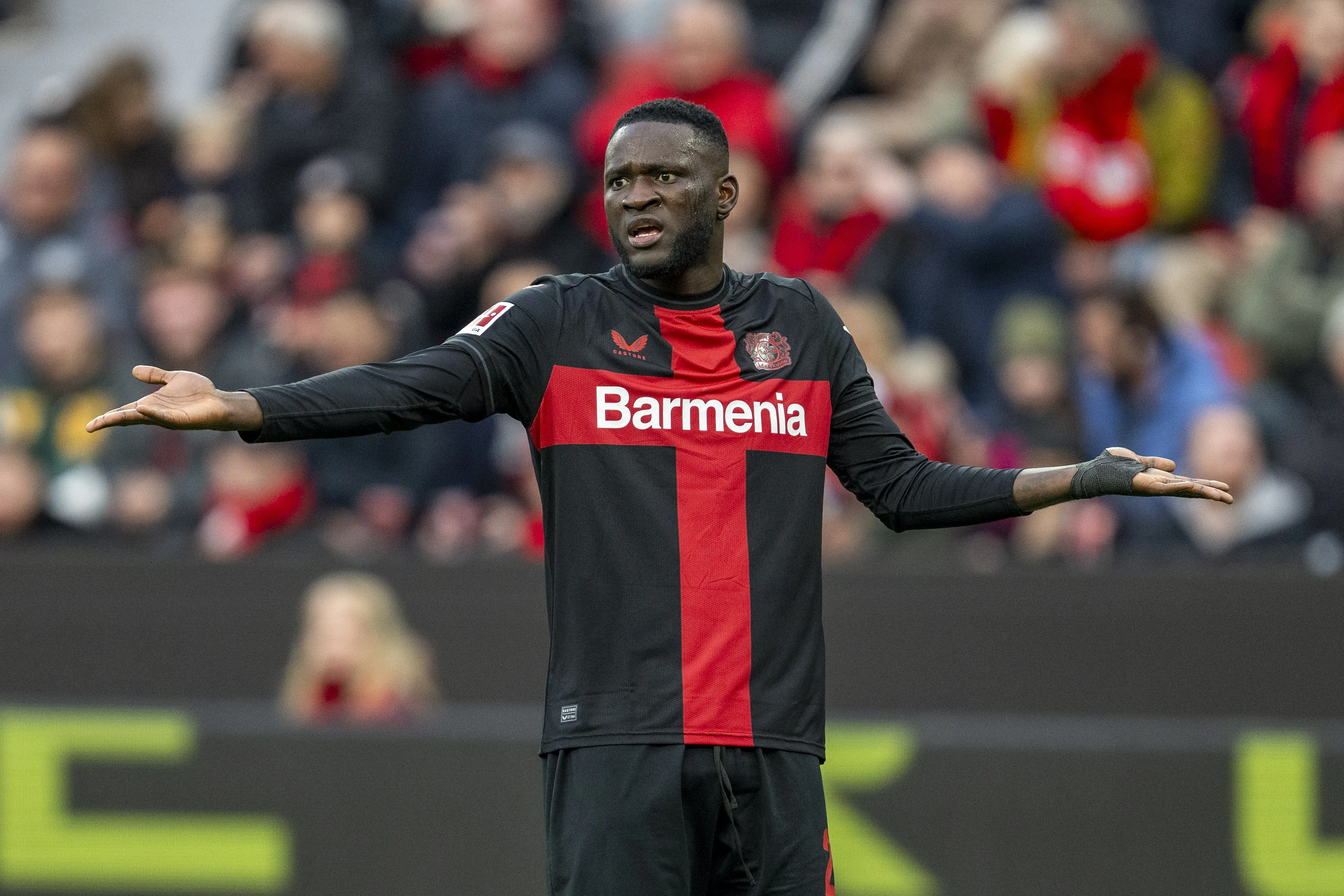 Boniface desfalcar&aacute; Nig&eacute;ria na Copa Africana de Na&ccedil;&otilde;es e vira problem&atilde;o para Xabi Alonso e Leverkusen