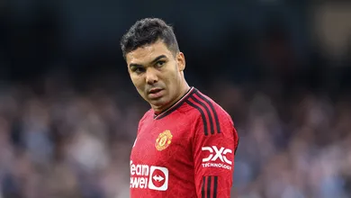 Manchester United prepara adeus para dupla estrelada na janela de transfer&ecirc;ncias