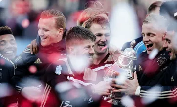 O Ajax deu mais um show e ergueu a primeira ta&ccedil;a da temporada: a Copa da Holanda