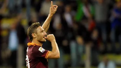 Nos 38 anos de Totti, assista a 15 minutos de pura genialidade do Capitano