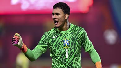 Brasil sub-17: Pegador de p&ecirc;naltis em classifica&ccedil;&atilde;o atuava na linha e &eacute; aposta do Santos ao futuro