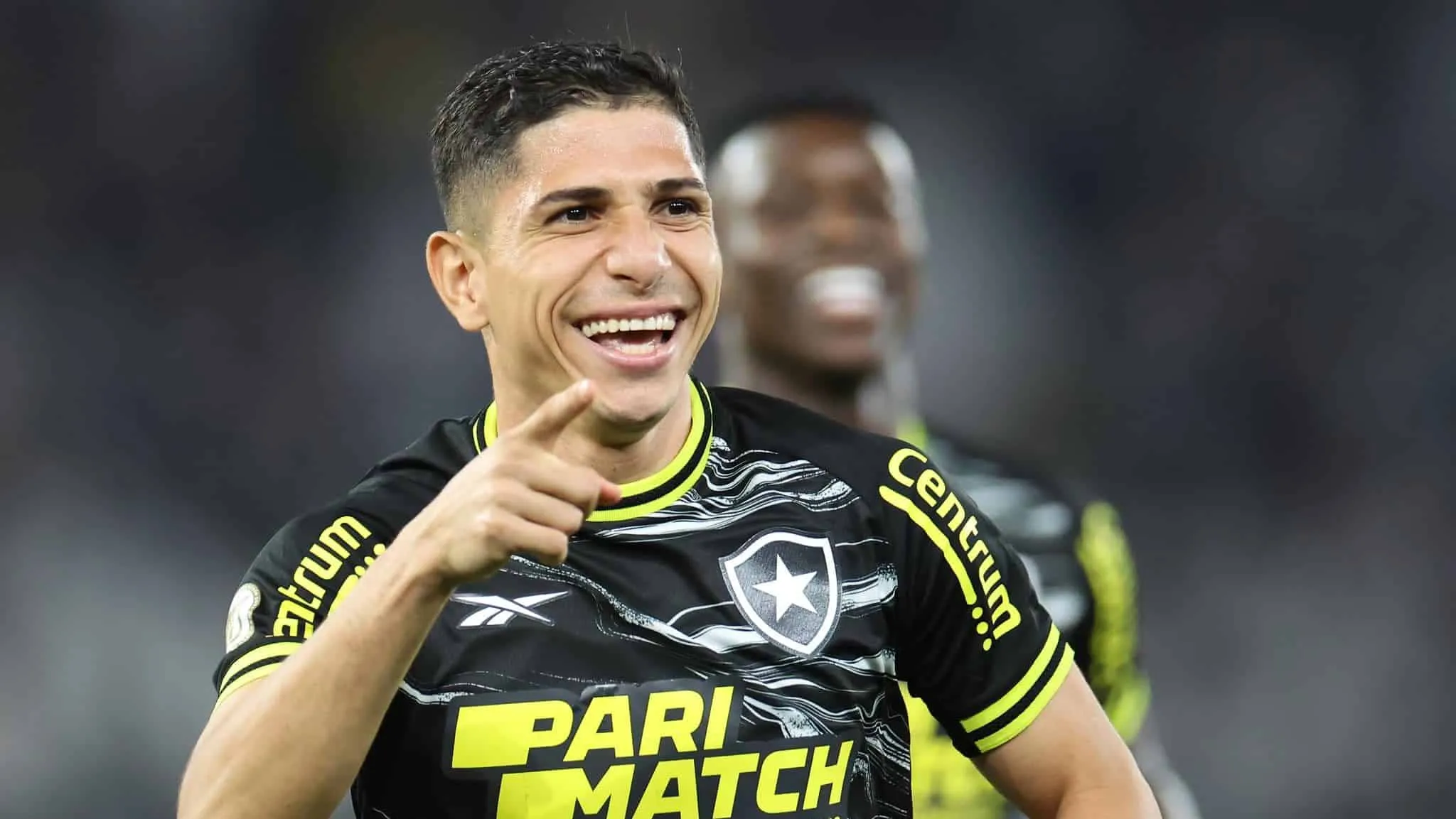O que diz o hist&oacute;rico do Brasileiro sobre a vantagem do Botafogo para o Palmeiras