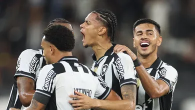 Noite m&aacute;gica do Botafogo apresenta mais alternativas para Davide Ancelotti