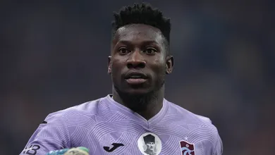 Futuro de Onana vira dilema, e Manchester United esbarra em novo obst&aacute;culo
