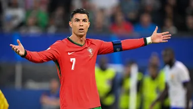Mesmo ap&oacute;s fracasso na Eurocopa, Cristiano Ronaldo justifica titularidade na sele&ccedil;&atilde;o portuguesa