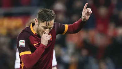 Totti chega a 600 jogos pela Serie A de maneira gloriosa, como sua hist&oacute;ria merece