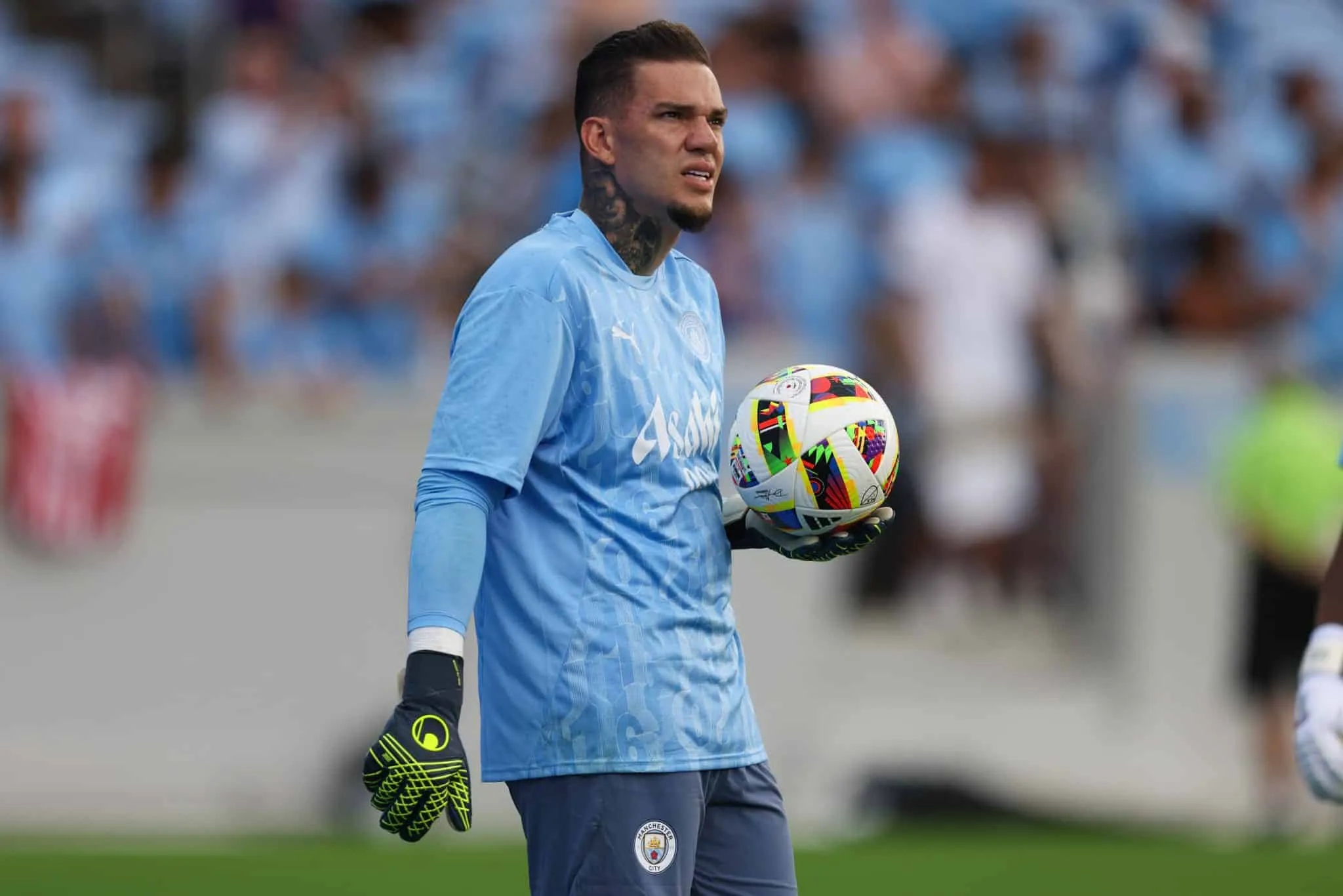 O &lsquo;fico&rsquo; de Ederson no City revela o &oacute;bvio: trabalhar com Guardiola &eacute; um privil&eacute;gio