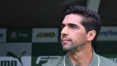Palmeiras pode perder pe&ccedil;a-chave no cl&aacute;ssico contra o Corinthians por conta de empurr&atilde;o?