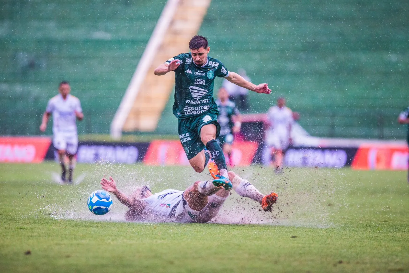 Guarani trope&ccedil;a no j&aacute; rebaixado ABC e d&aacute; adeus ao sonho de voltar &agrave; S&eacute;rie A do Brasileir&atilde;o