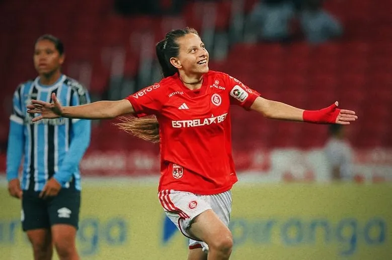 Com autoridade, Internacional vence Gr&ecirc;mio e abre vantagem na final do Gauch&atilde;o Feminino