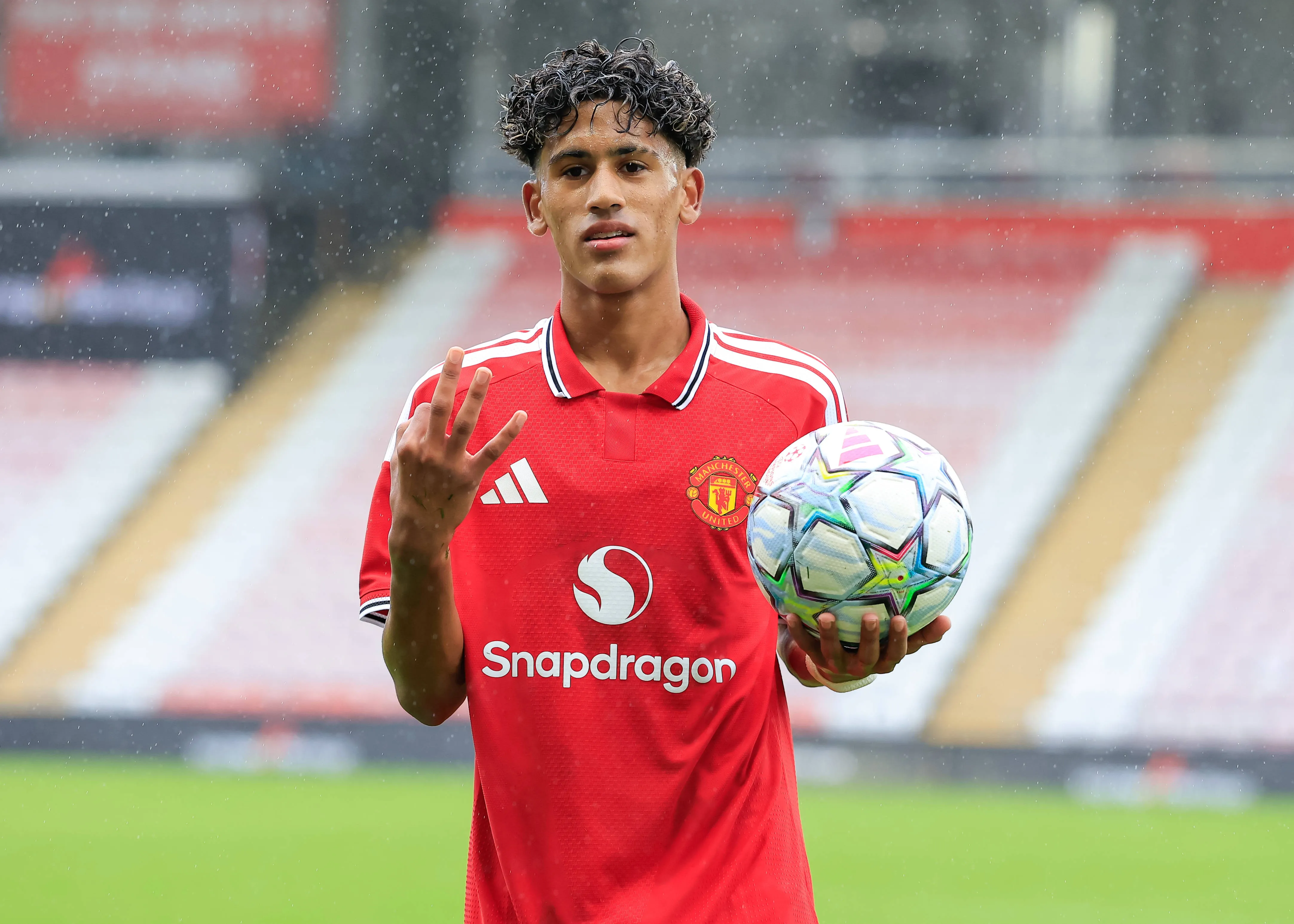 JJ Gabriel &eacute; grande promessa do Manchester United
