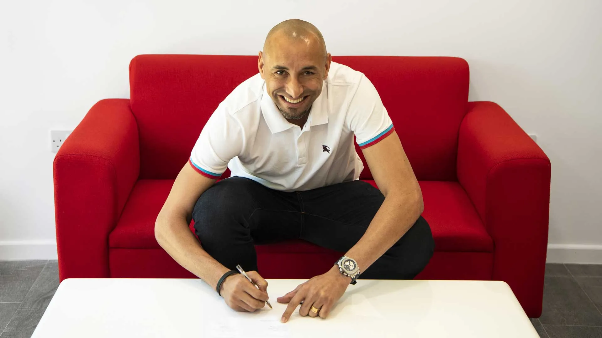 Venceu o 1%: Gomes esquece ideia de se aposentar e renova com o Watford