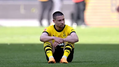 Raphael Guerreiro d&aacute; adeus ao Dortmund: &ldquo;Esta despedida &eacute; a mais dura da minha carreira&rdquo;