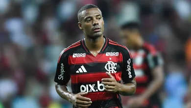 Fala pol&ecirc;mica de m&eacute;dico sobre De la Cruz exp&otilde;e bagun&ccedil;a nos bastidores do Flamengo