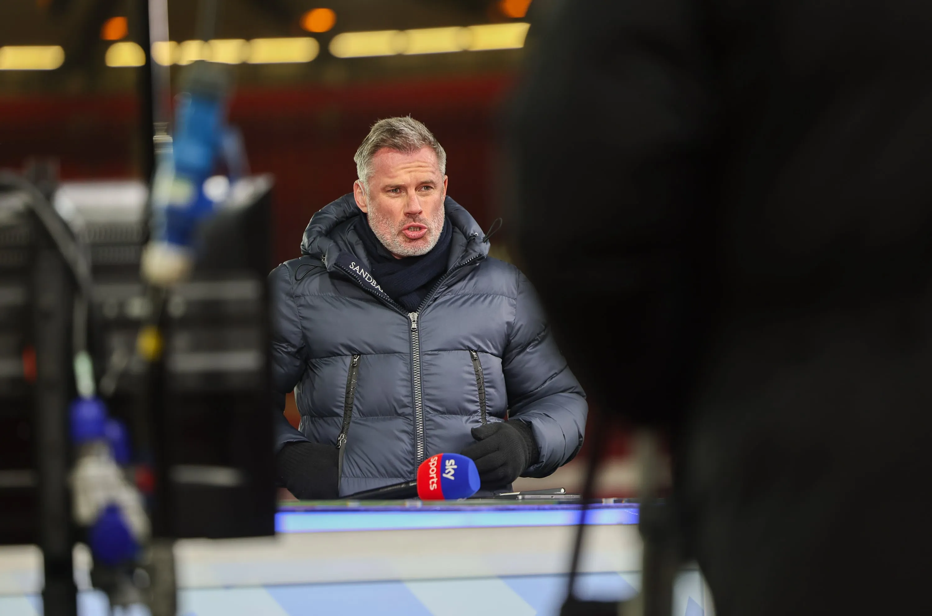 Jamie Carragher deu show de ignor&acirc;ncia e parcialidade em sua fala sobre Vini Jr e La Liga